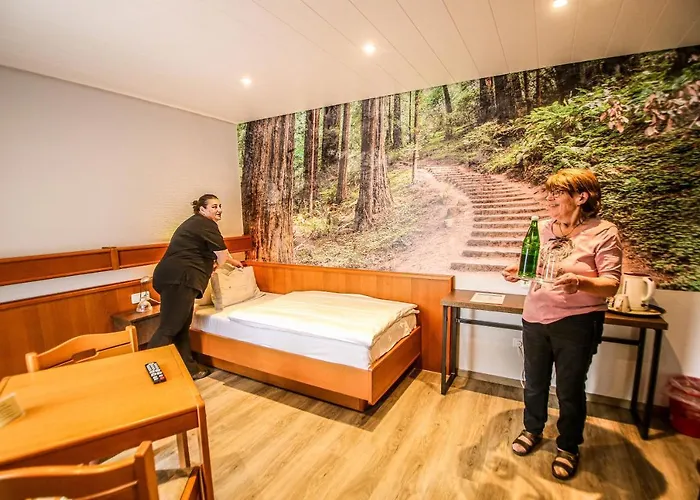 Am Wenzelbach 3* Prüm